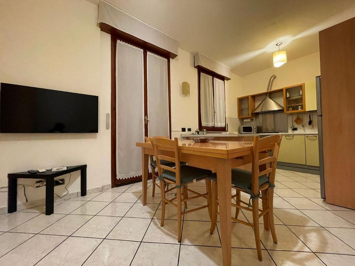 Royal Suite - Near Station & City Center Modena Exteriör bild